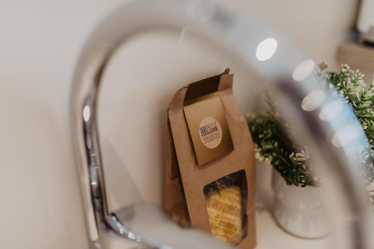 Petit Luxe Volta Apartaments Terrassa Extérieur photo